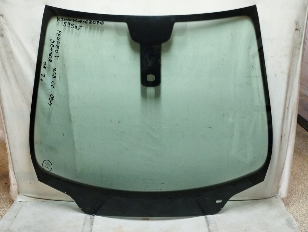 фото №1, Стекло передняя peugeot 208 cc 2009- датчик or.