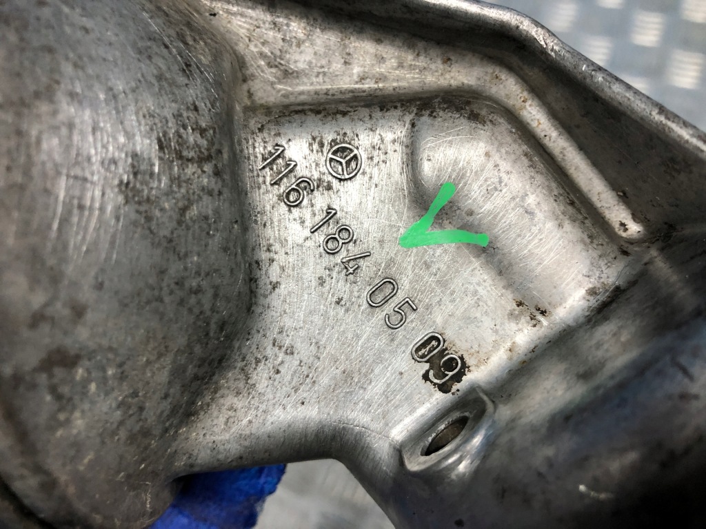 Mercedes r107 w116 v8 корпус основа фільтра оливи 1161840509 в Україні