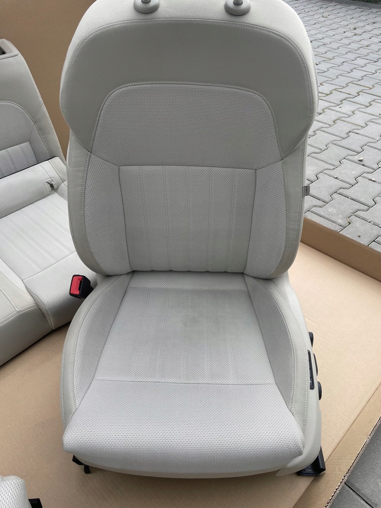 фото №9, Сидіння заднє сидіння skoda superb iii sedan електрика jak nowe