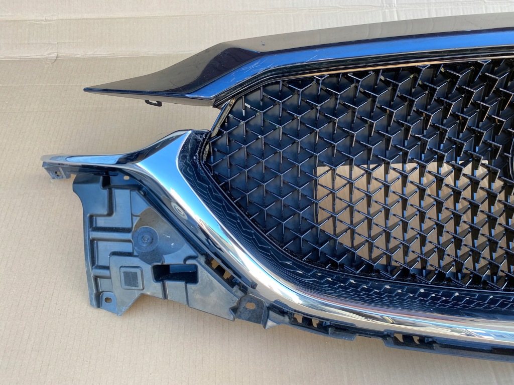 фото №2, Решітка радіатора mazda cx5 радар камера
