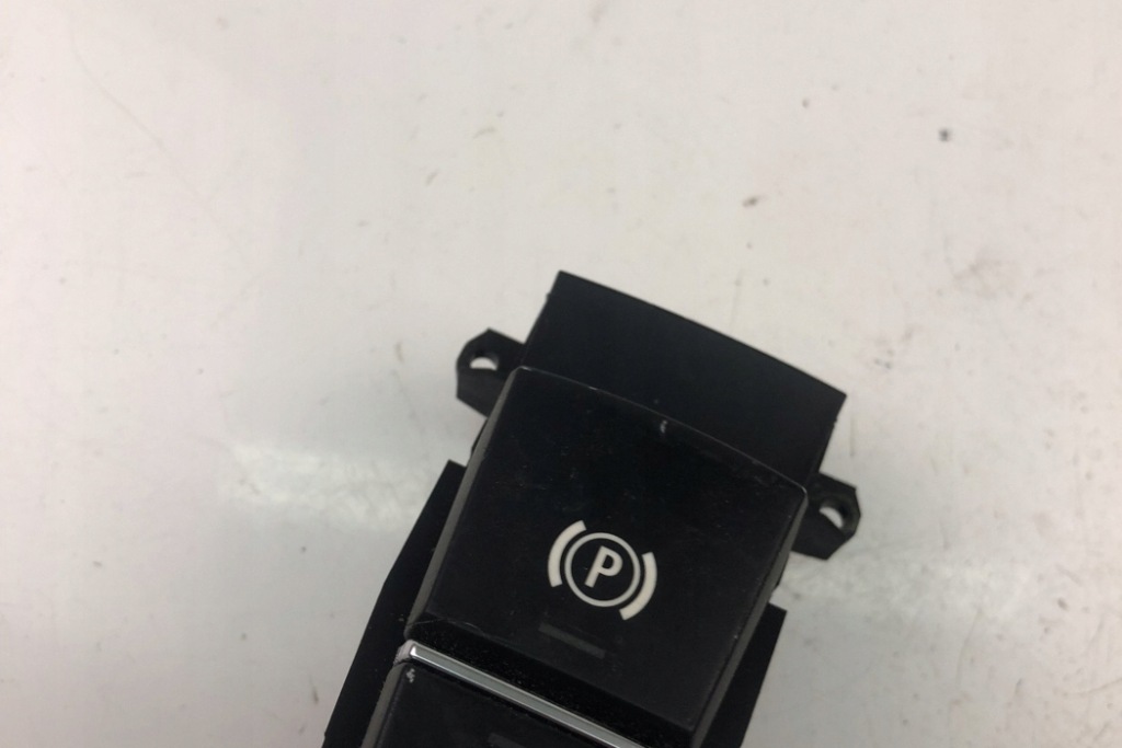 фото №1, Кнопка pdc bmw 6 gran coupe f06 9217594 2013