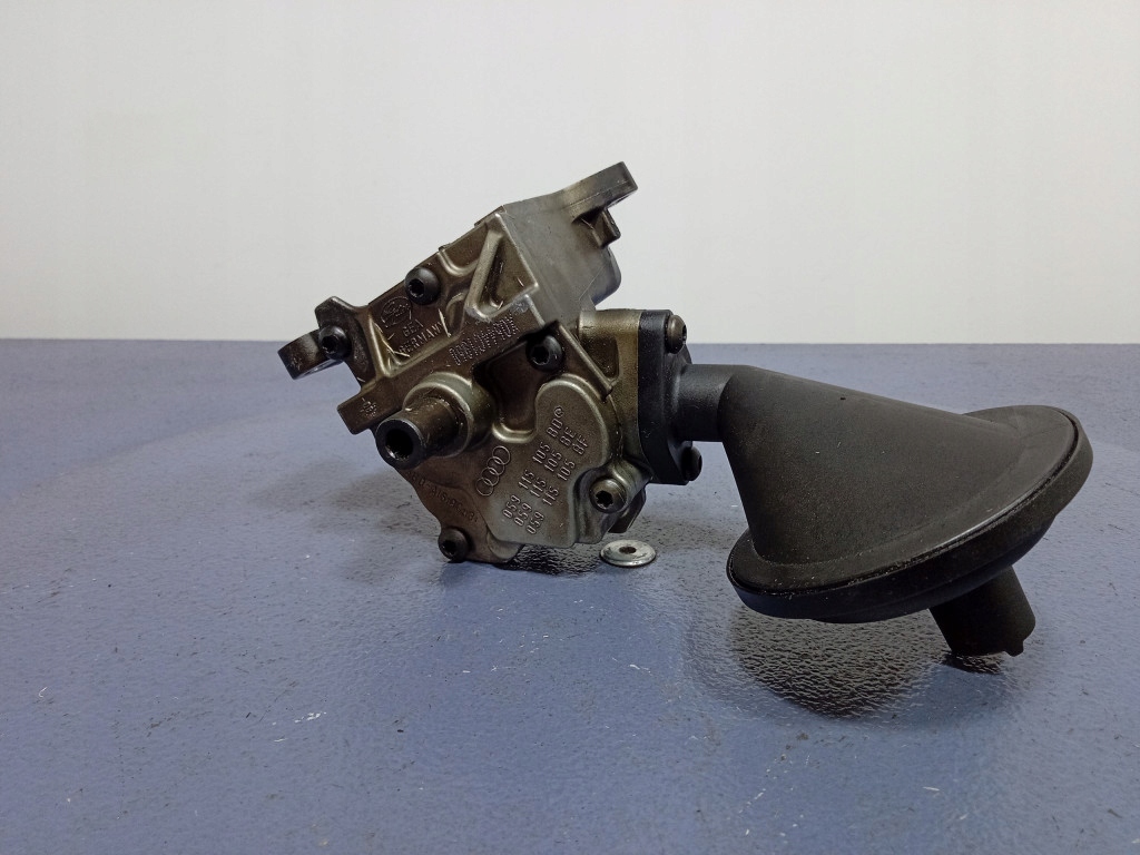 фото №2, Audi a5 8t 2.7 tdi насос масла 059115105bd cgka