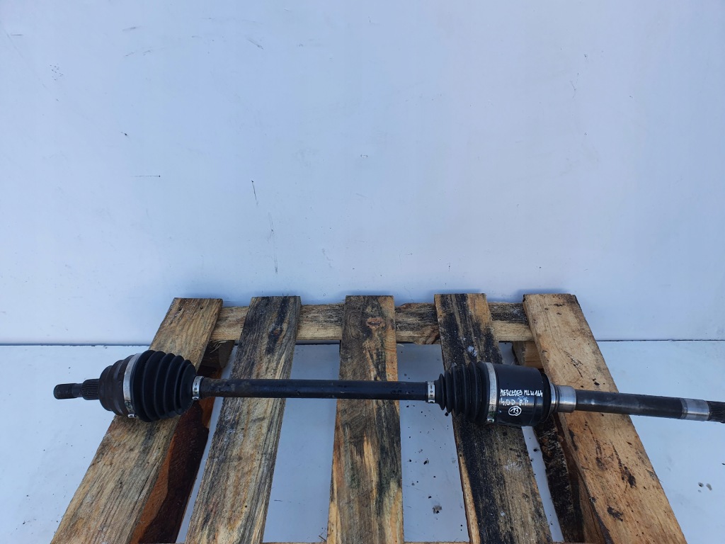 Купити Mercedes ml w164 450 cd права привідний вал пасажира перед