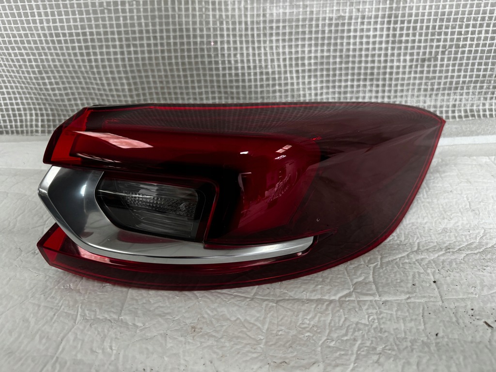 фото №1, Opel insignia ii b kombi права задня лампа