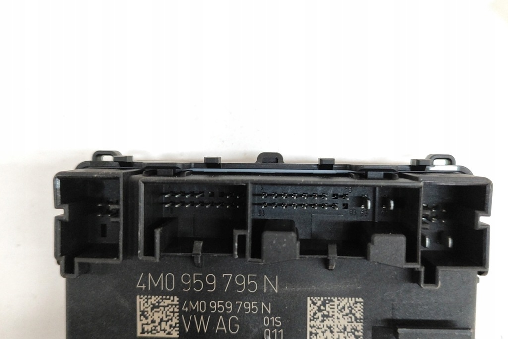 фото №5, Audi e-tron gt задні праве двері блок керуючий 4m0959795n 2022 235586