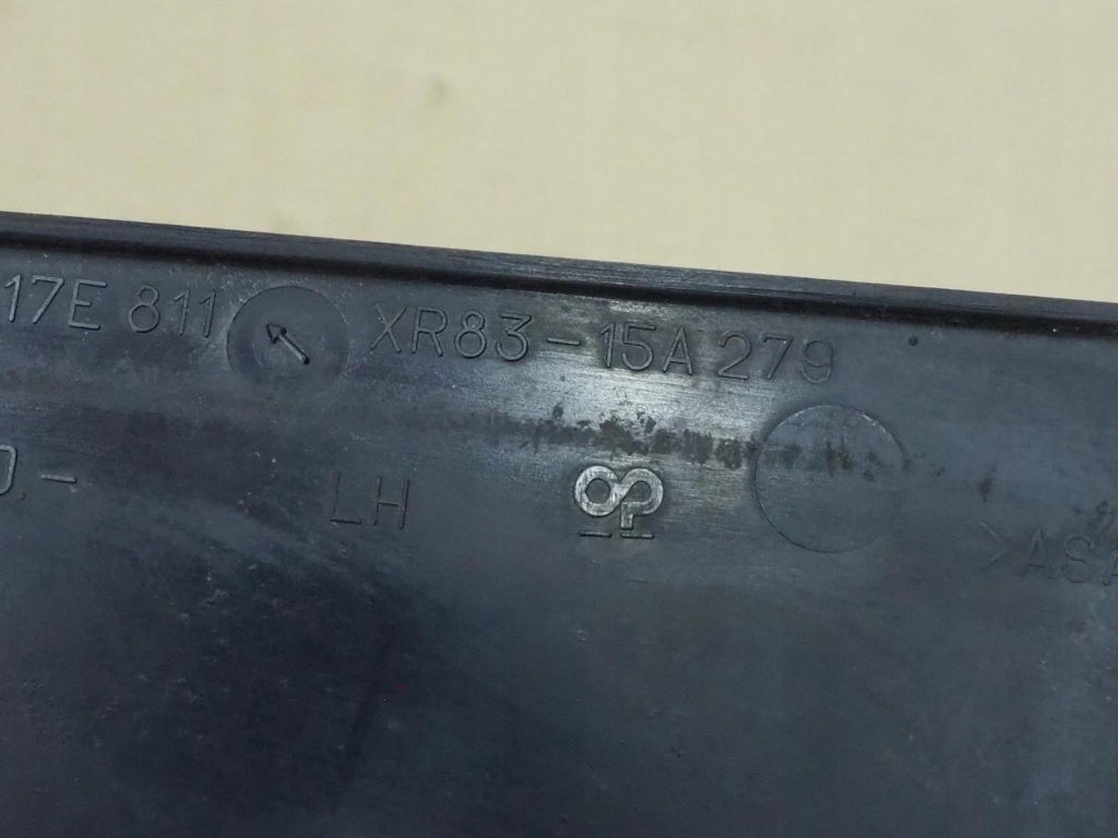 Молдинг заглушка бампера левая jaguar s-type xr83-15a279 Оригинал