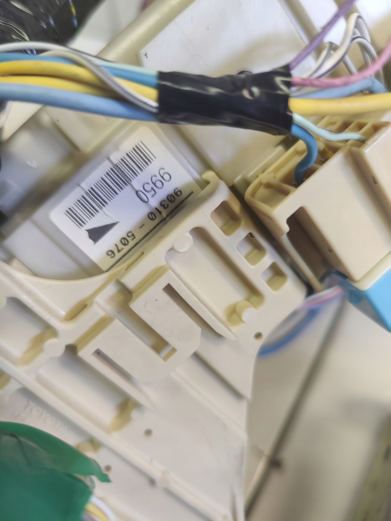 фото №7, Toyota urban cruiser 1.4d бортовой компьютер набор стартовый 89661-52l40