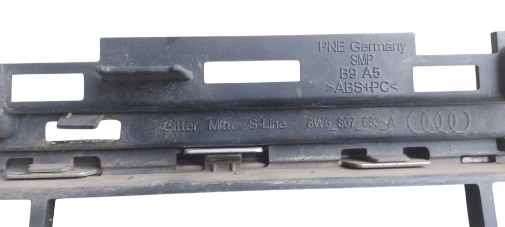 Audi a5 b9 8w6 s-line решітка бампера середня 8w6807683a Київ