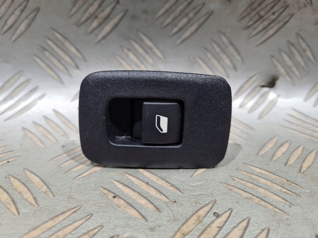 фото №1, Кнопка перемикач скло opel combo e