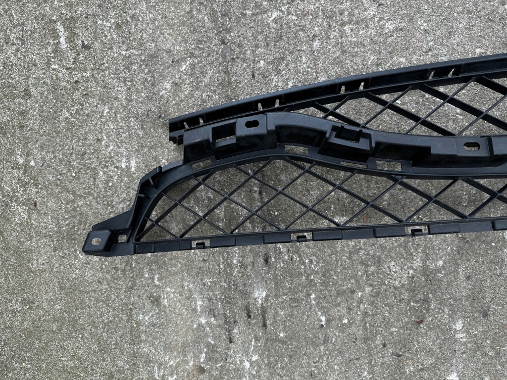 Решётка бампера перед renault clio iii 3 rs Доставка