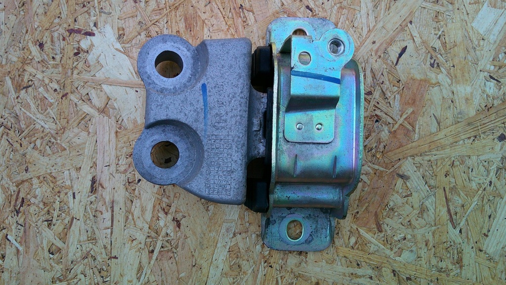 Купить Fiat tipo ii подушка кронштейн двигателя 51983880