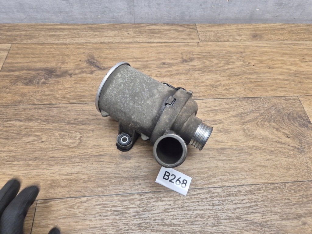 Bmw f30 f31 f10 f20 f06 f32 додаткова насос води n55 35i 40i 7596763 Зі Шроту