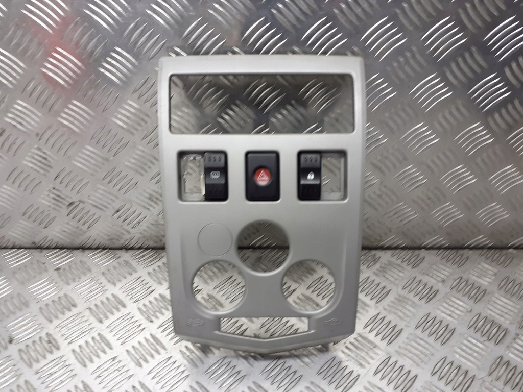 фото №1, Тунель середній рамка радіо dacia logan 8200751184