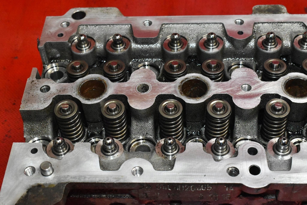 Головка двигуна 55188593 fiat idea 1 i 1.3 multijet 90 km 03-20 в Україні