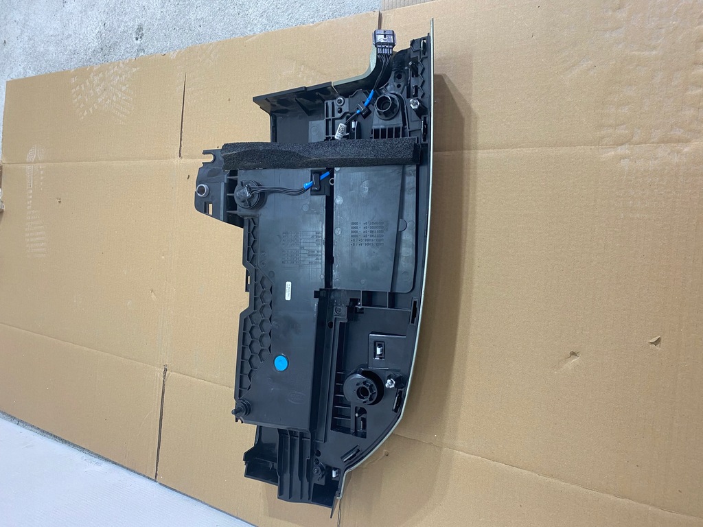 фото №6, Лампа range land rover defender d300 se правая задняя