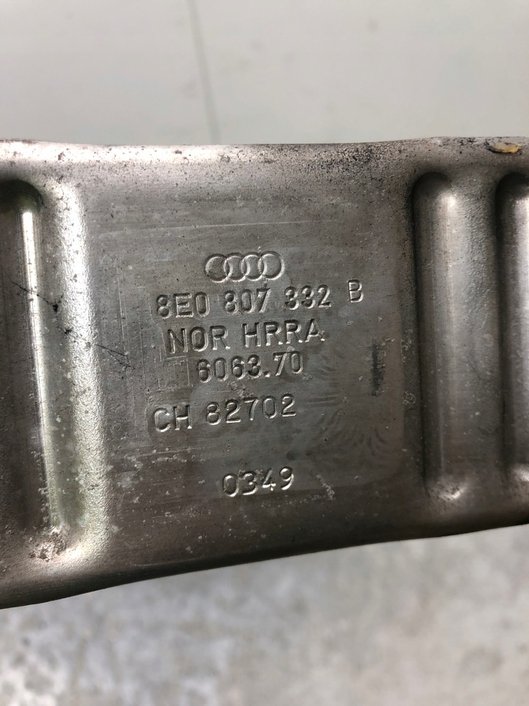 фото №9, Балка бампера задня audi a4 b6 cabrio 8e0807331b 8e0807332b