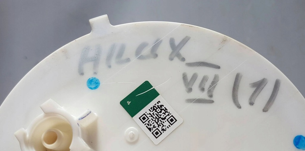 Купити 2017 toyota hilux an120, an130 датчик рівня пального 160629185120