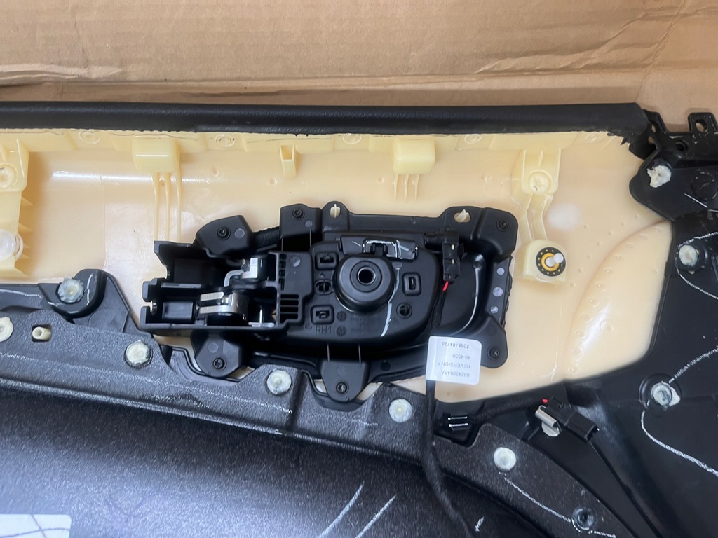 фото №12, Jeep compass ii 1.4it 2018r обшивка оббивка двері правий перед оригінал eu