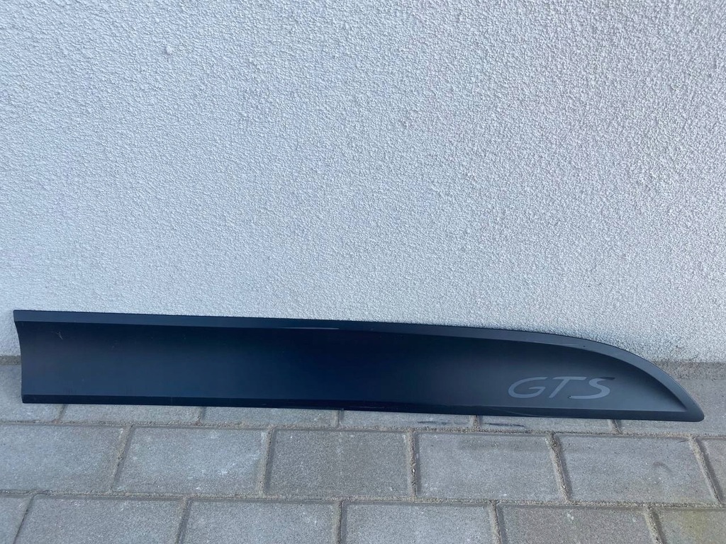 фото №1, Молдинг двері правий перед macan 95b837890j