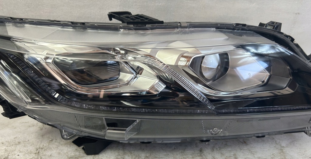 фото №4, Права лампа перед mitsubishi eclipse cross eclipsecross full led 2018-