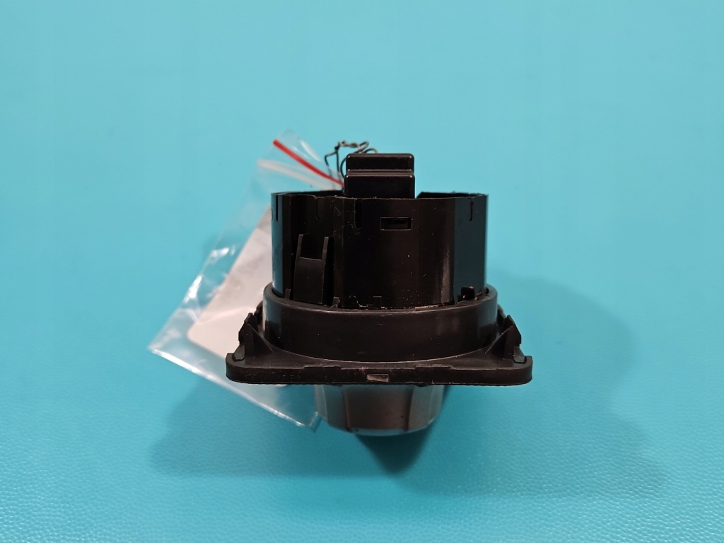 фото №3, Переключатель d-max ii 2011-2019 m43731