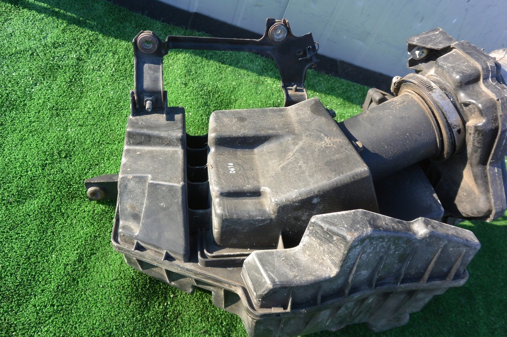 фото №6, Nissan maxima qx a33 корпус фильтра воздуха