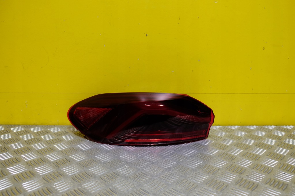 фото №1, Bmw x6 g06 2020- лампа задняя led задняя левая usa