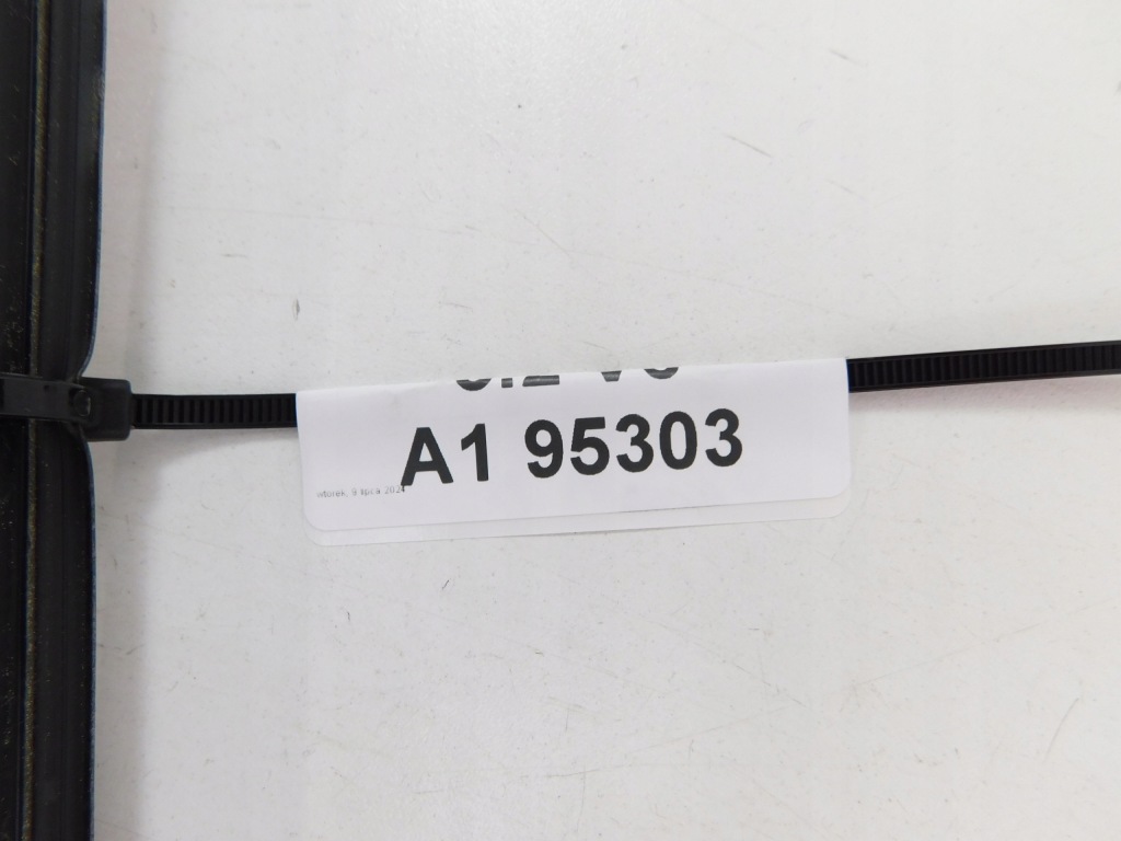 Mercedes clk w208 3,2 v6 молдинг рамка перед левая в Украине