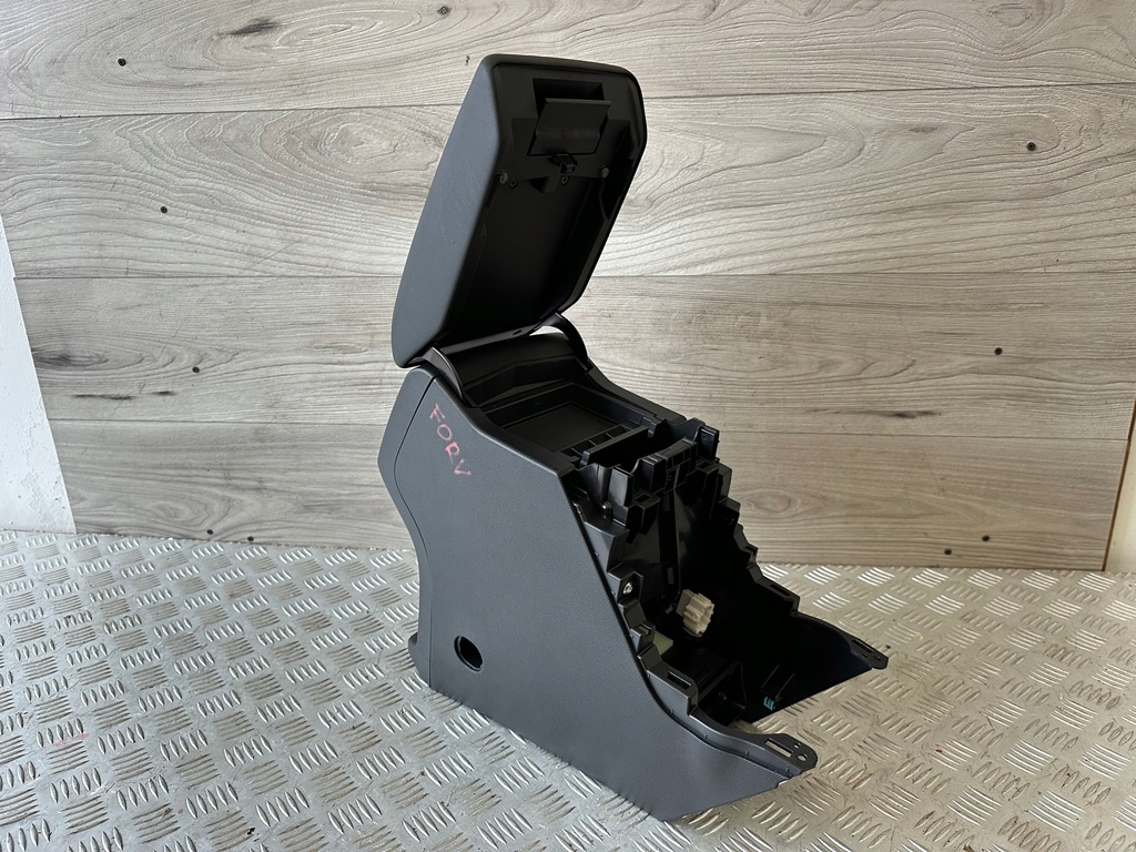 фото №8, Subaru forester v 19- туннель средний подлокотник панель воздуховод