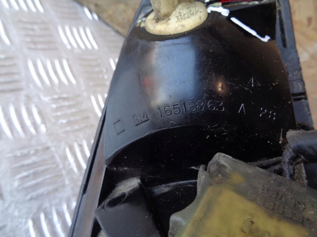 фото №8, Лампа ліва задня задня chevrolet camaro 4 iv 92-