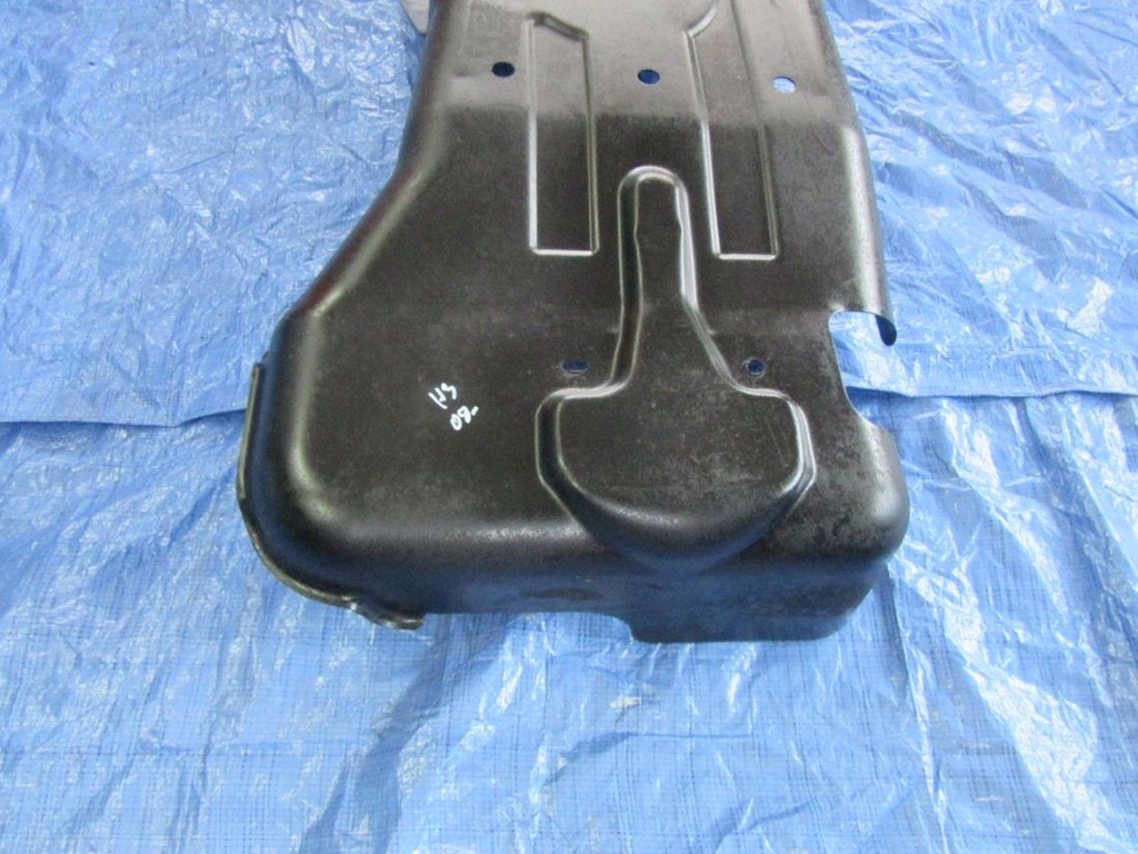 фото №16, Hummer h3 2007 защита бака топлива