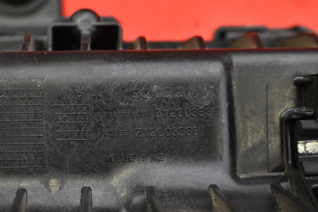 Корпус фильтра воздуха 9813534180 citroen c3 3 3 1.2 puretech 83 km Киев