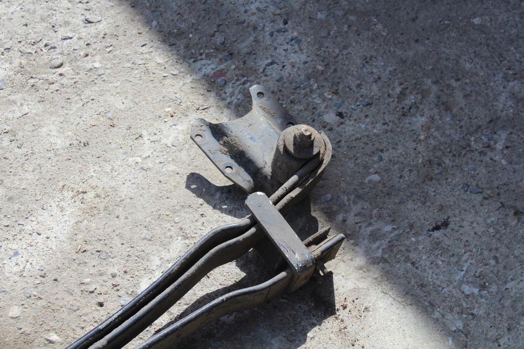 фото №8, Ресора задня nissan cabstar 2.5 dci 55020-mb40a