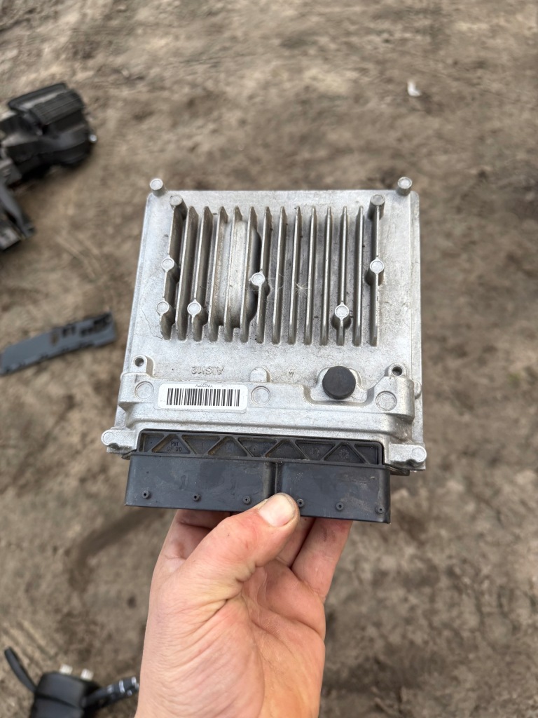 фото №1, Бортовой компьютер двигателя mercedes a6519007600