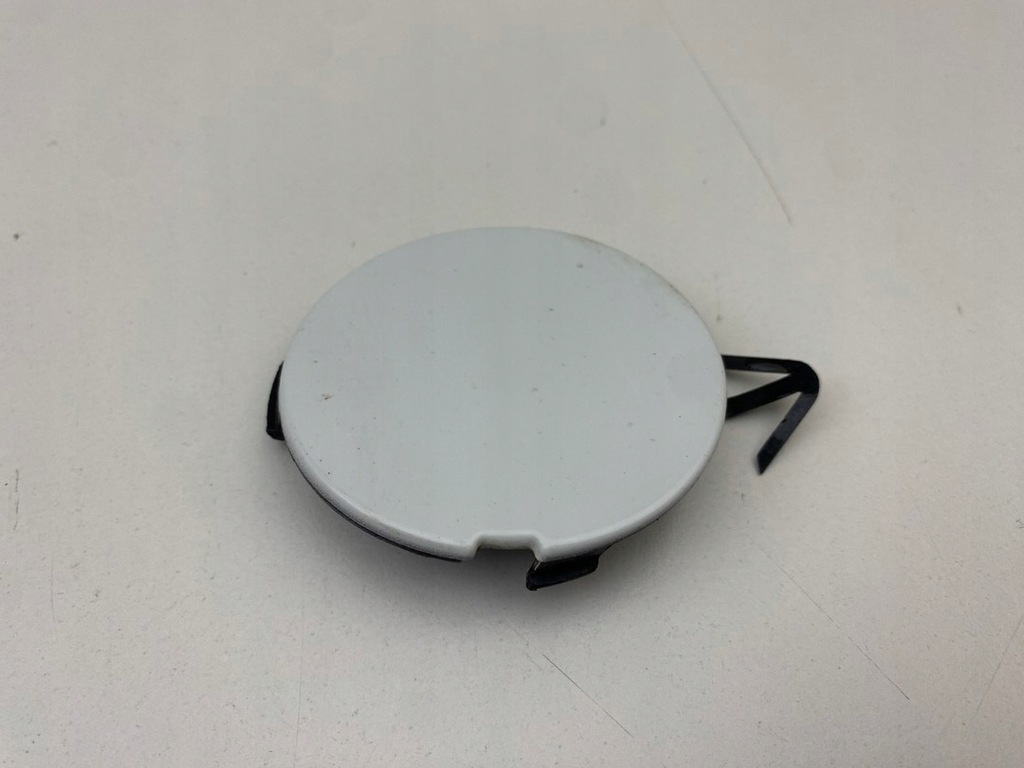 фото №1, Dacia dokker заглушка фаркоп бампера перед 12-