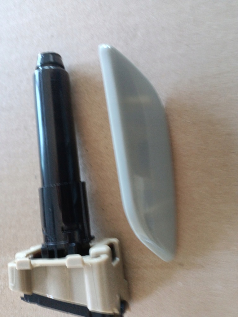 фото №3, Левый омыватель фара заглушка mazda 3 bm bn