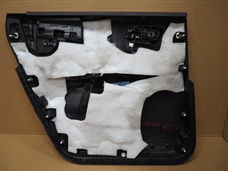 фото №2, Оббивка двері правий задня задня fiat freemont