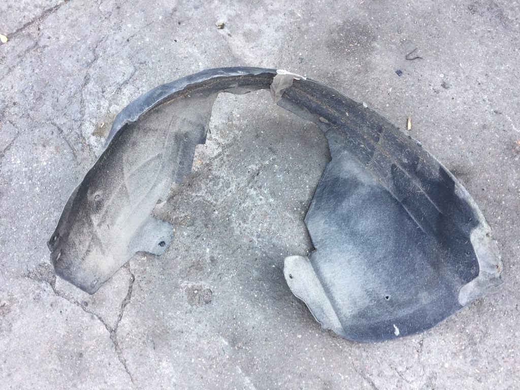 фото №1, Audi a6 c6 подкрылок обшивка левая передние 04-11r