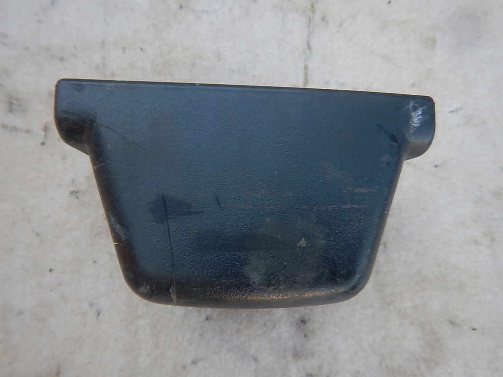 фото №3, Mercedes w124 захист заглушка оббивка багажник