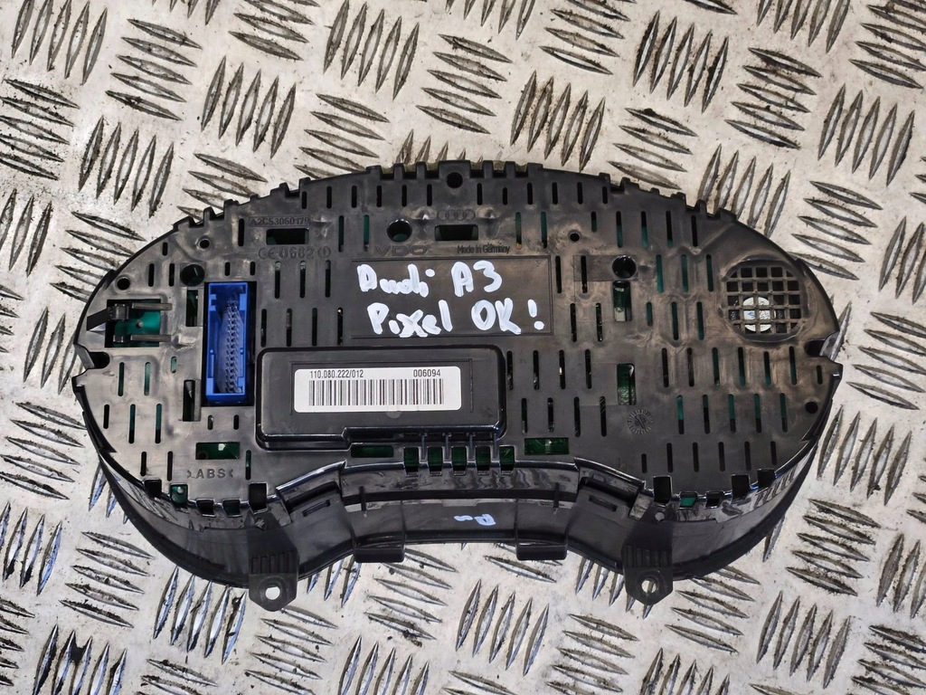 фото №7, Audi a3 s3 8p 2004 перед сторона левая счетчик / спидометр