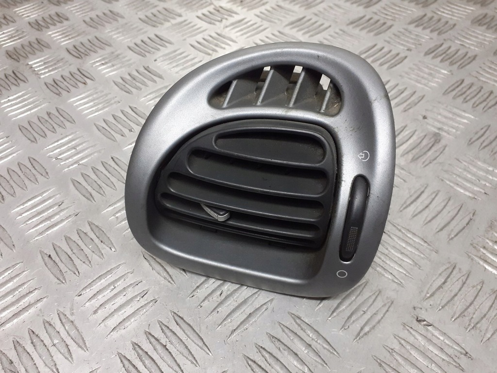 фото №1, Решітка обдув ліва citroen xsara picasso