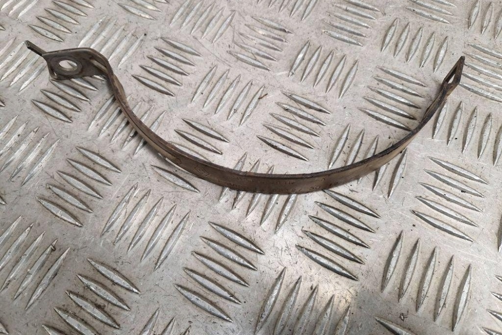 фото №10, Кронштейн выхлоп renault grand scénic iii jz0/1_ 208184201r 1.6l дизель