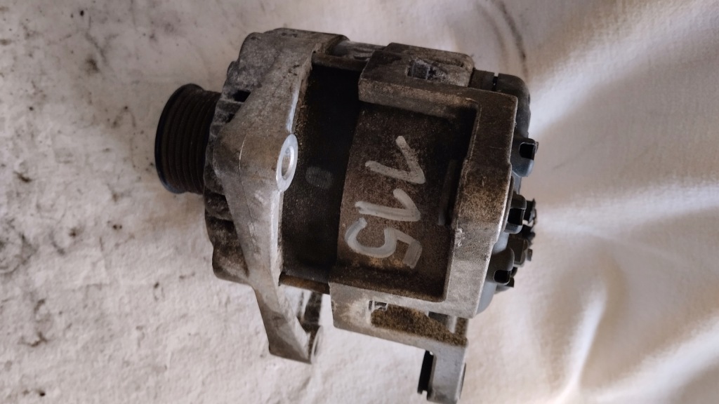 Генератор opel astra j insignia a zafira c chevrolet 1.6 16v 13502595 Киев