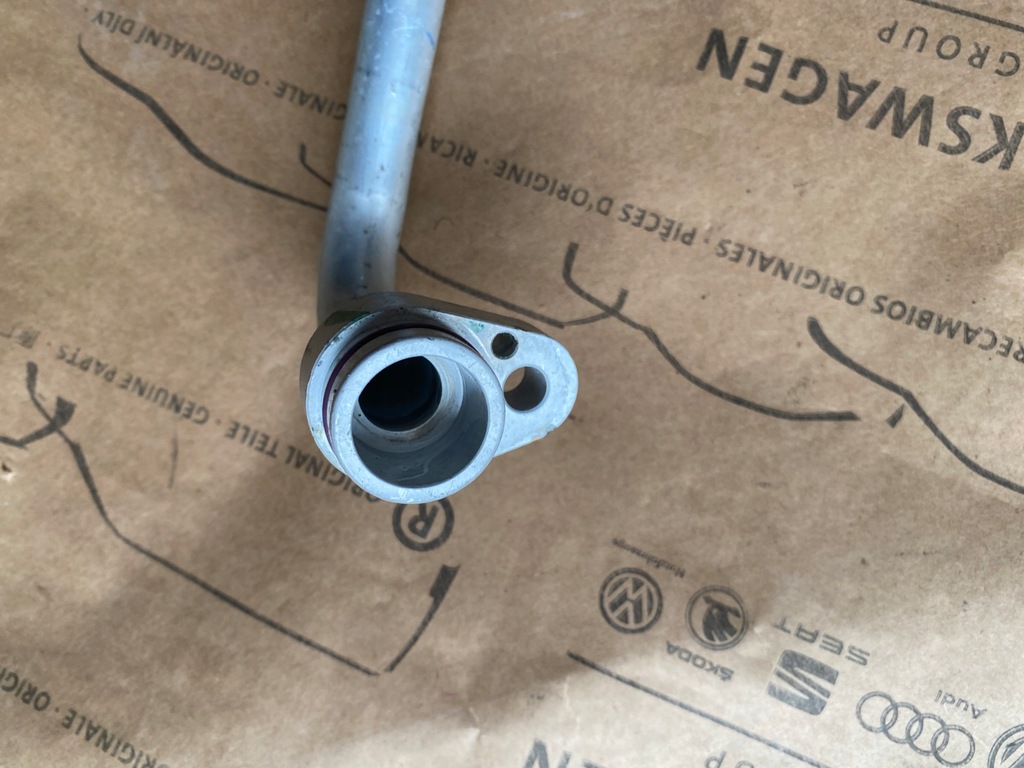 фото №7, Audi a4 b9 8w a5 f5 шланг wąż кондиционера 8w0816743a 72km