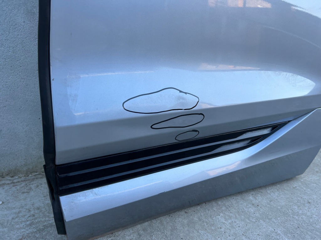 Двері audi etron 4k 4ke задній лівий Київ