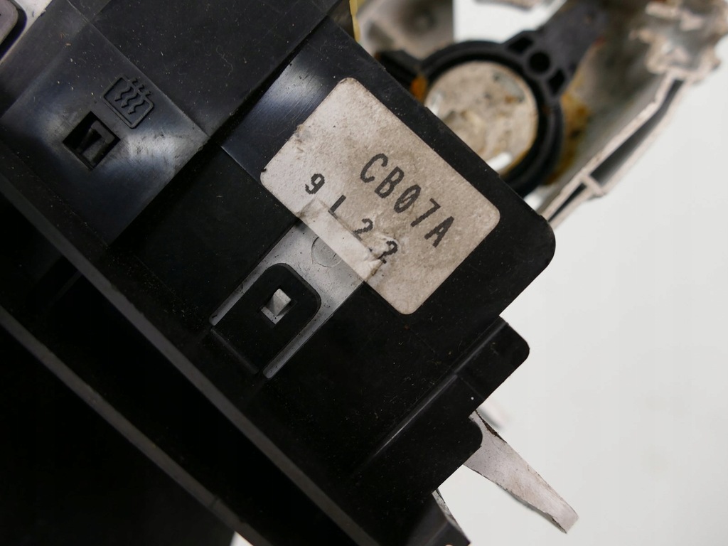 фото №6, Mazda premacy панель керування обдув вентиляція