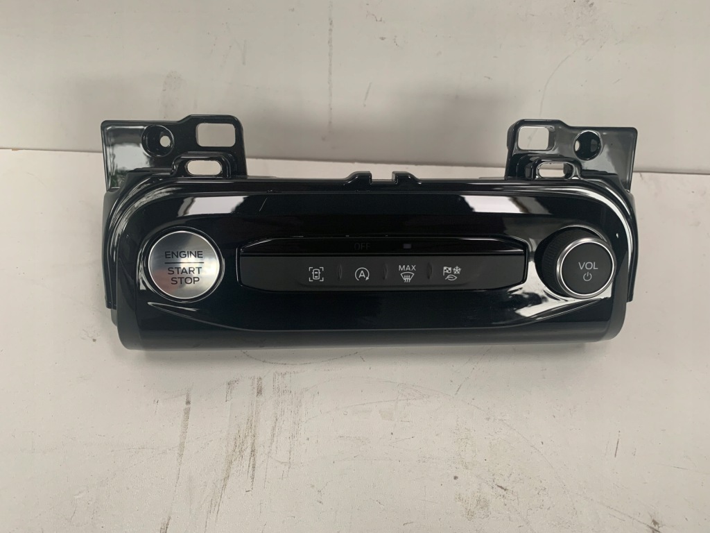 фото №1, Ford escape mk4 kuga mk3 2024 lift панель радио pj6t-18k811-ace usa