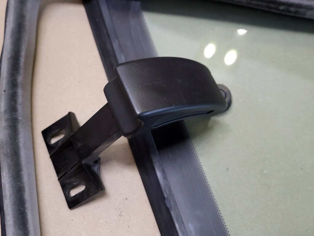 фото №8, Правая задняя стекло кузовная откидная прокладка audi a3 8l 3d оригинальный номер