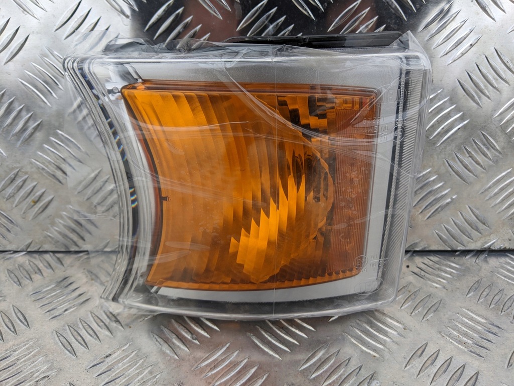 фото №1, Поворотник поворотник scania r лампа ксенон лівий