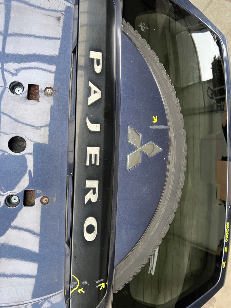 фото №12, Крышка багажника задняя задняя багажника с защита колеса запасного mitsubishi pajero iv